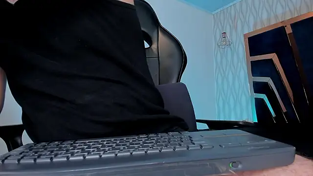 Petesevans live sex cam