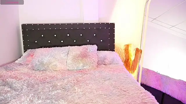 Nikita_luan's cam snapshot