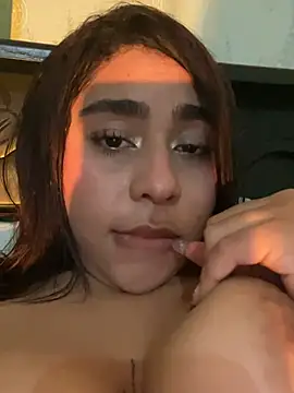 Ambar_Vip's cam snapshot