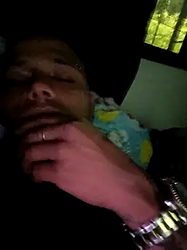 Reallove1999 live sex cam