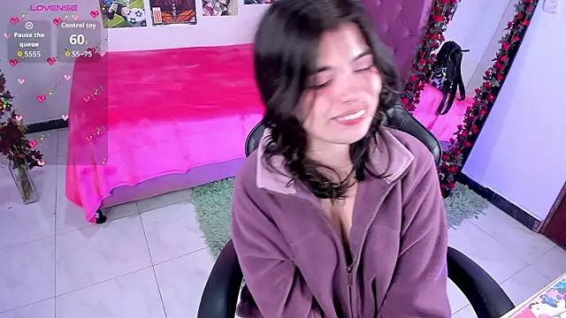 selina_lovers_'s cam snapshot