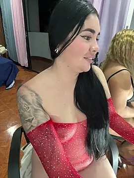 Roxy_rousse01's cam snapshot