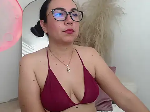 Yadis_hot's cam snapshot