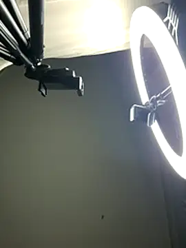 HOTWIFEVenessa69's cam snapshot