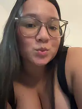 Kyleighc's cam snapshot