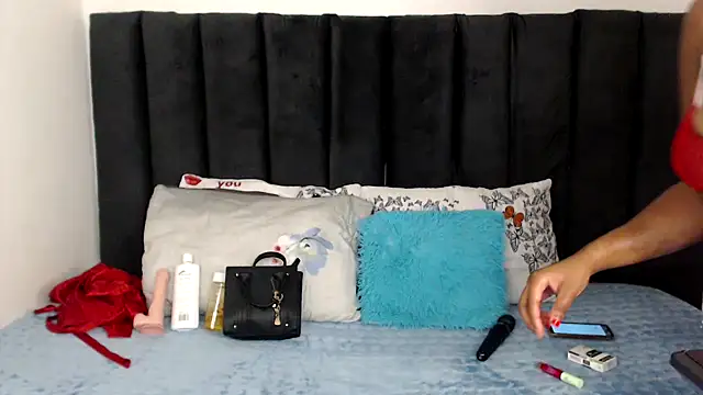 Miss-Berries's cam snapshot