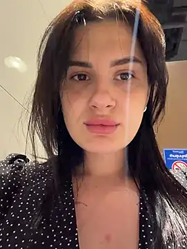 MiraReach live sex cam