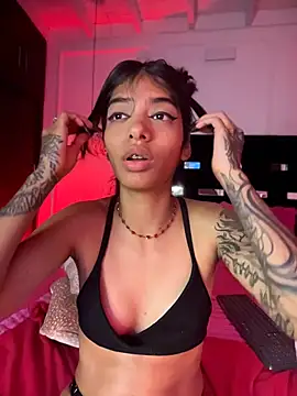 TweetiePieXXX live sex cam