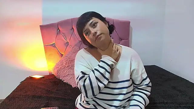 Angelic_17 live sex cam