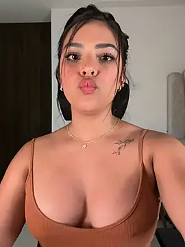 Sara-Evans live sex cam