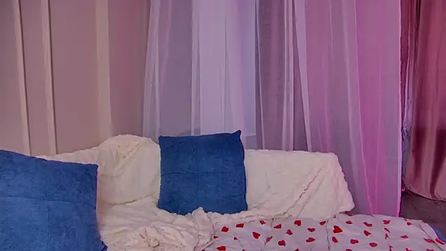 AliceOfWonders live sex cam