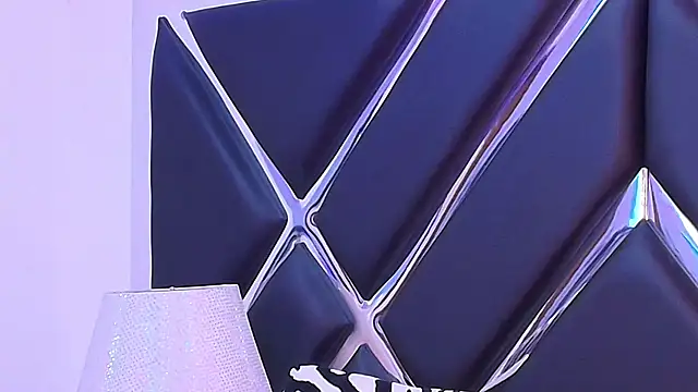 KylieMonnett live sex cam