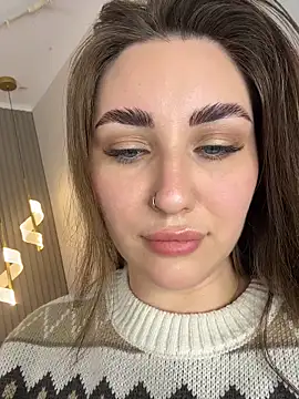 KiraBarlows live sex cam