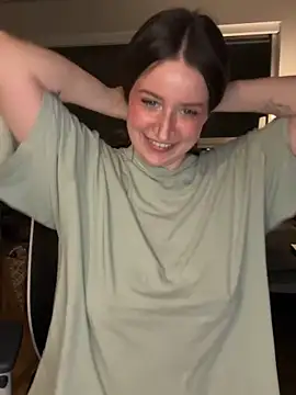 nerdynina live sex cam