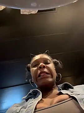 TilaTotti live sex cam