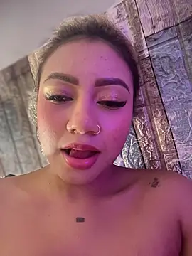 Dulce_Sofi_'s cam snapshot