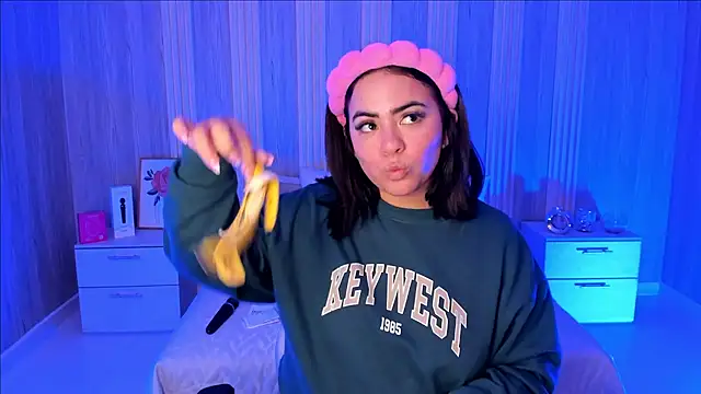 Lia_Sweettt's cam snapshot