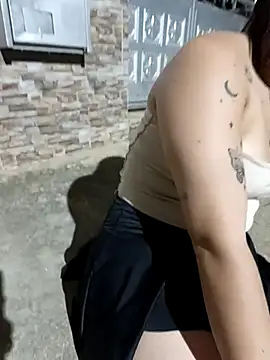 Royal_street_1's cam snapshot