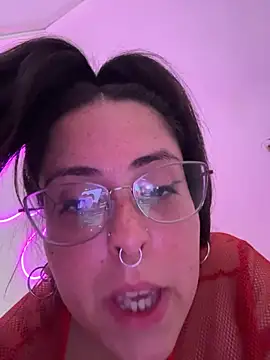 Mizztikaa live sex cam