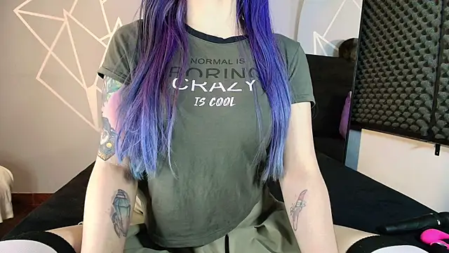 karlamoon23's cam snapshot