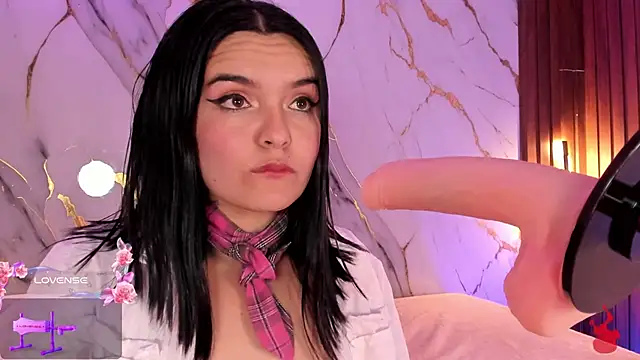 Mm0llylewis18's cam snapshot