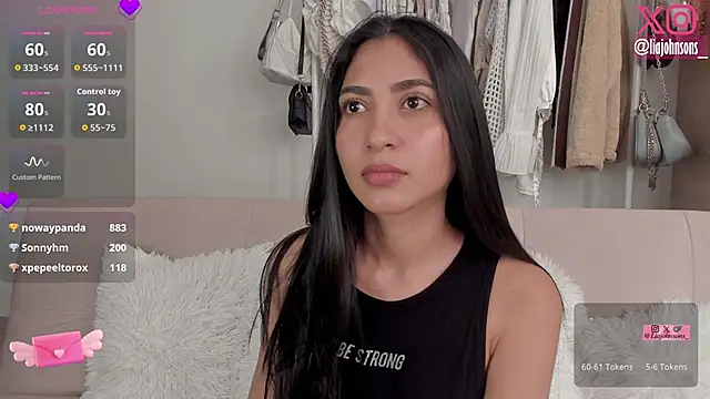 Sweetnaughtygirl_'s cam snapshot