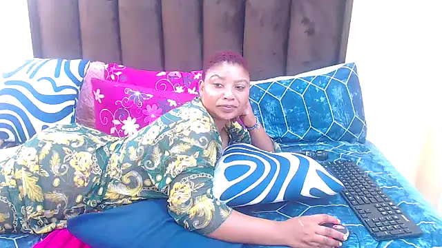 AfricanQueenxx40's cam snapshot