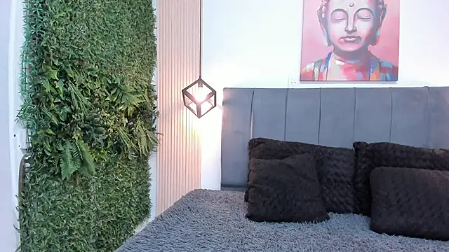 Milaa_bloom's cam snapshot