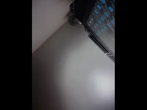 leanjamesdean live sex cam