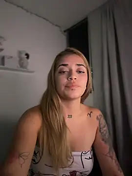 JoselinFlower_ live sex cam