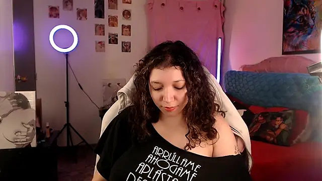 AllyDonfort's cam snapshot