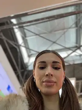 Charming_Ritta's cam snapshot