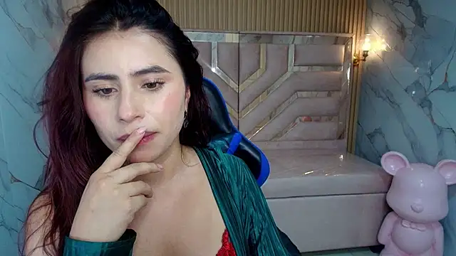 Elizabeth__r's cam snapshot