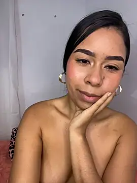 Katty_honey_ live sex cam