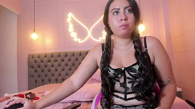 hillary_bigbutt's cam snapshot