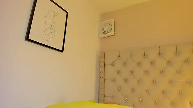 vanesasexyhot21's cam snapshot