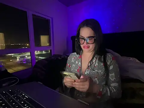 yourgoddessangela's cam snapshot