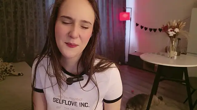 LucyRose3 live sex cam