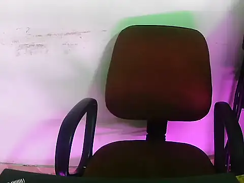 Hotsurbhi's cam snapshot