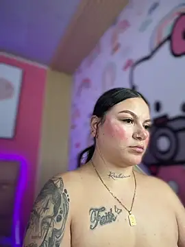 Megaan__More's cam snapshot