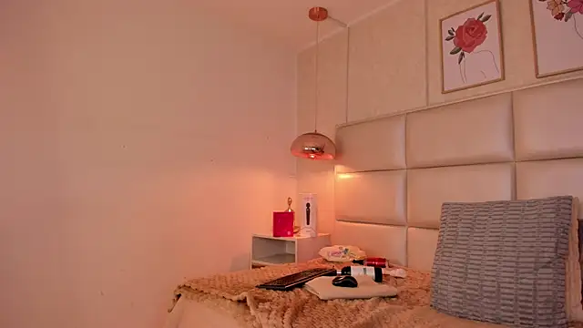 Aily_Yozuko's cam snapshot