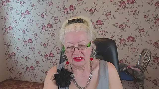 Maya_Mayflower's cam snapshot