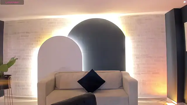 MeganCross1's cam snapshot