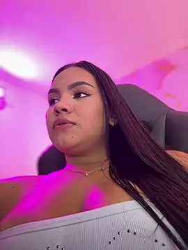 amber_white15's cam snapshot