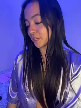 laraa_rous's cam snapshot