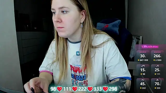 Olivia_Munk's cam snapshot