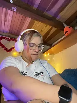 Sophia_Weest99's cam snapshot