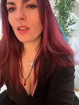 LunaMoongirl live sex cam