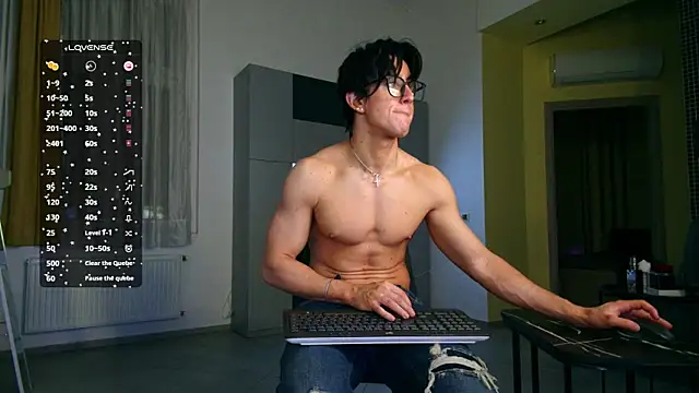 ChristianLevine_'s cam snapshot