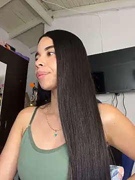 Milleradhara24 live sex cam